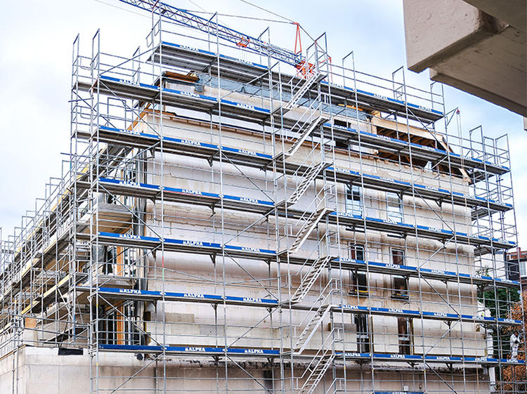 Modulare Bauweise mit industriell vorgefertigten Installationswänden