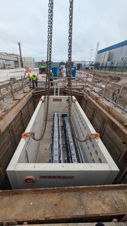 SISTEMS LIEFERT INNOVATIVE ERDWÄRMEQUELLE FÜR DIE DEKARBONISIERUNG DER WÄRMEVERSORGUNG DES EDEKA LOGISTIKSTANDORTES ZARRENTIN (LÜTTOW-VALLUHN)